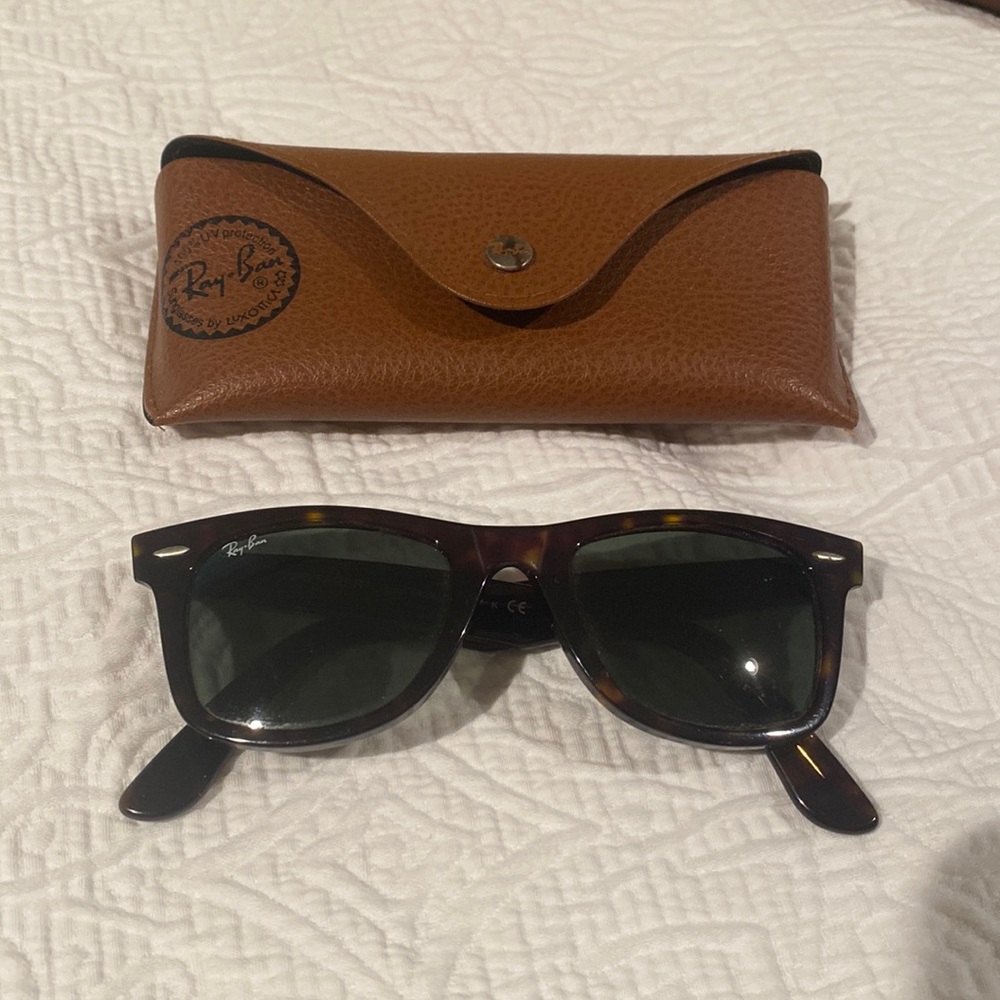 Ray-Ban Wayfarer tortoise